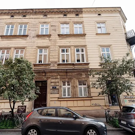 Kochanowskiego Family Apartments-3